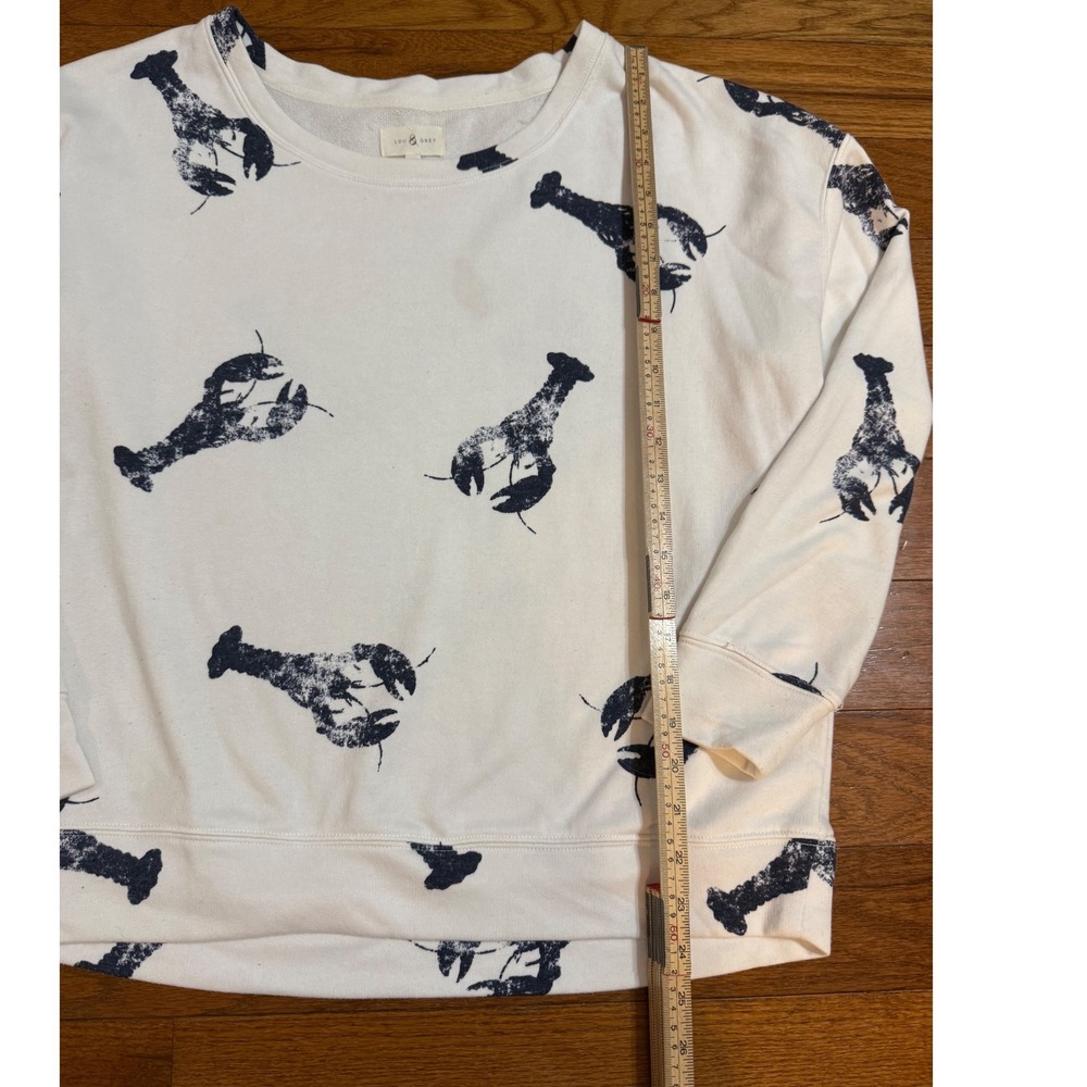 Lou & Grey White Navy Blue Lobster Print Sweatshirt Relaxed Crew Neck Cotton L - Picture 8 of 9